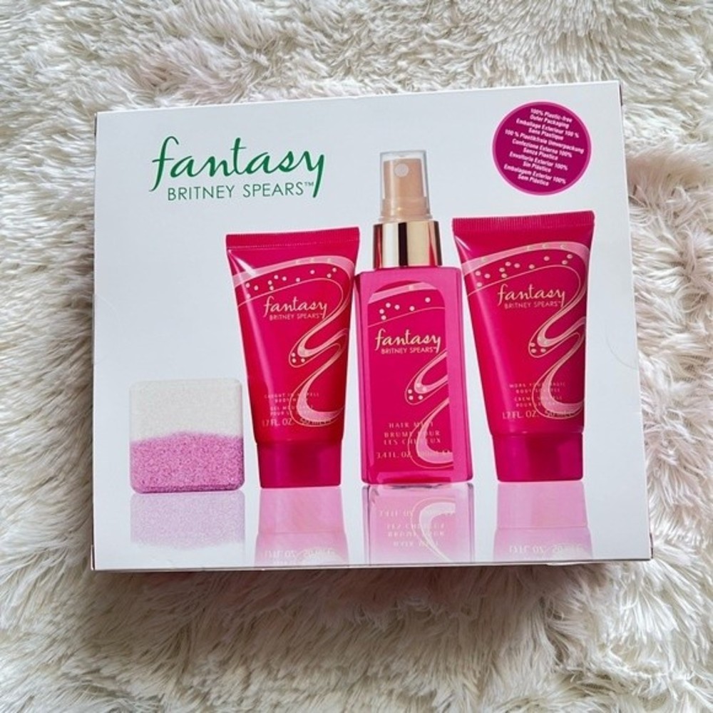 5/$25 NWT Fantasy by Brittany Spears 4 Piece Gift Set